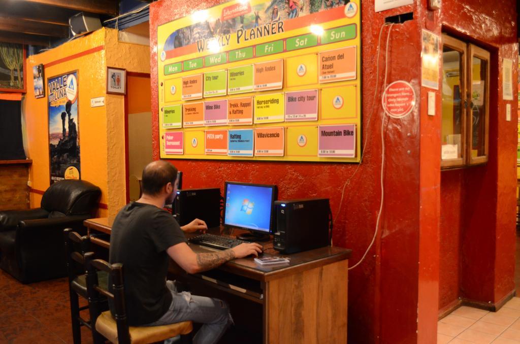 Hostel Internacional Мендоса Екстер'єр фото