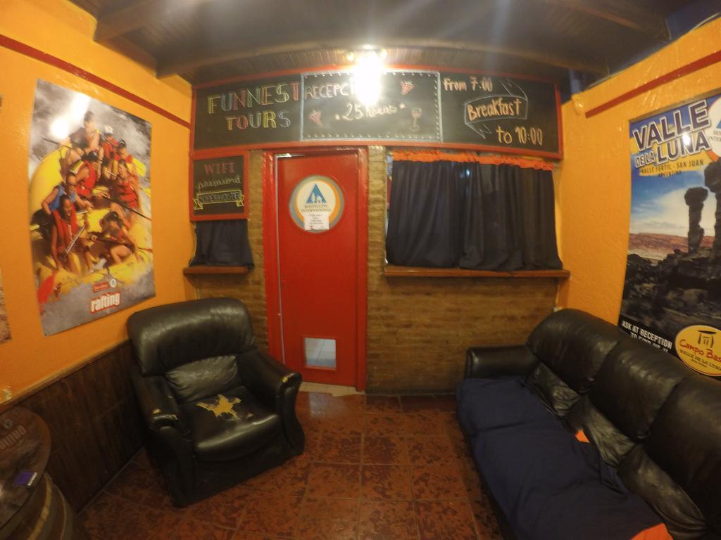 Hostel Internacional Мендоса Екстер'єр фото